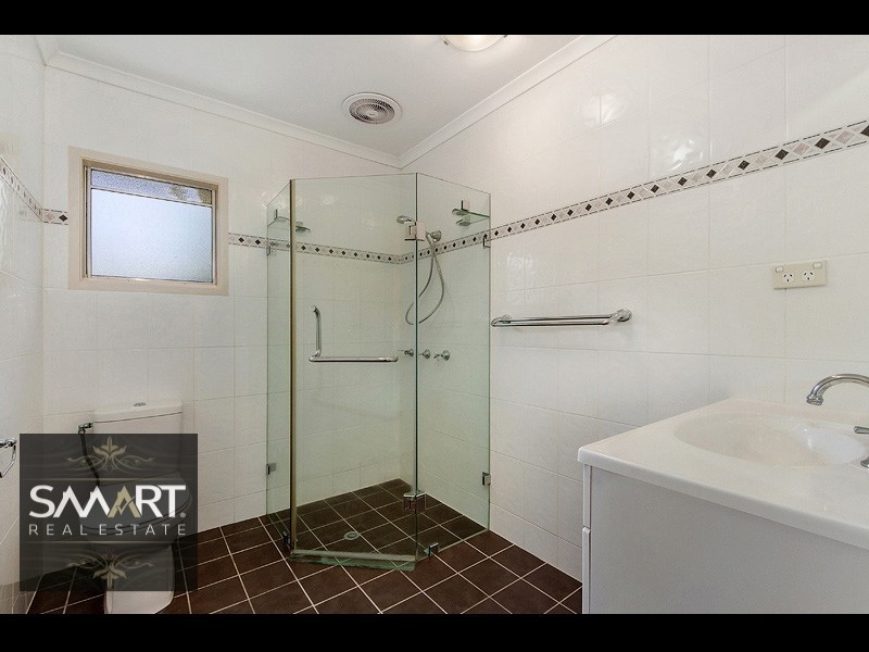 70 Benowa Road, Southport QLD 4215