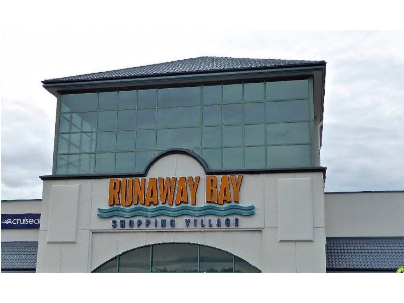 57/88-98 Limetree Parade, Runaway Bay QLD 4216