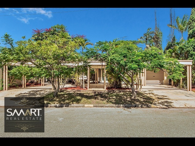 31 Southern Cross Drive, Chevron Island QLD 4217