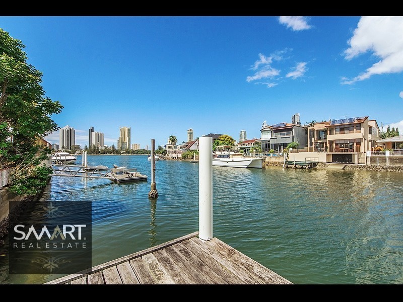 31 Southern Cross Drive, Chevron Island QLD 4217