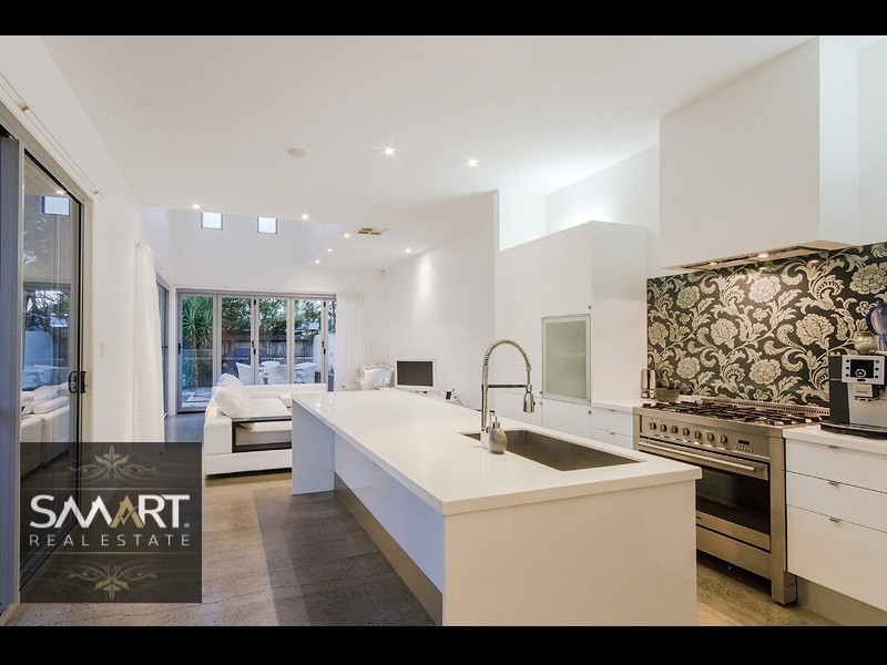 1/76 Heeb Street, Benowa QLD 4217