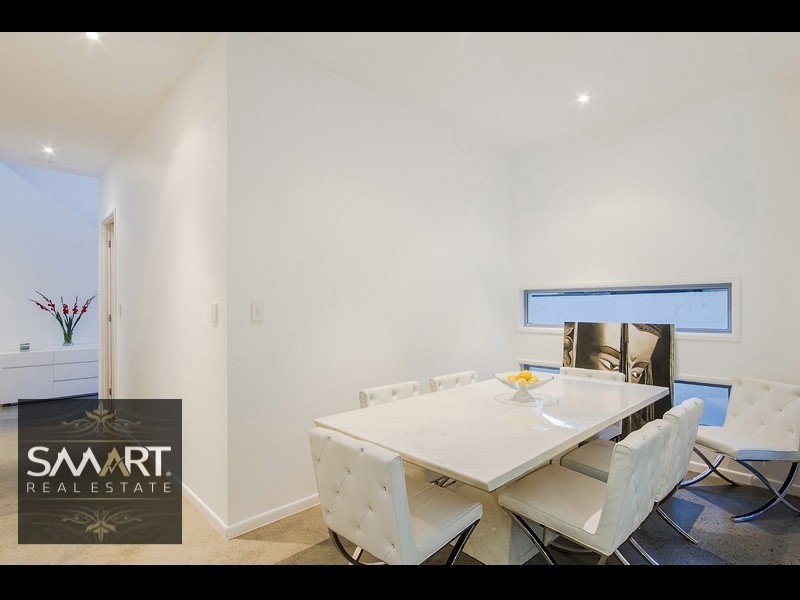 1/76 Heeb Street, Benowa QLD 4217