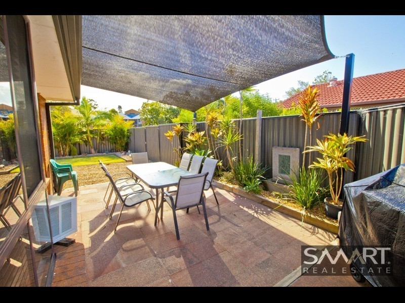 1/91 Olsen Avenue, Labrador QLD 4215