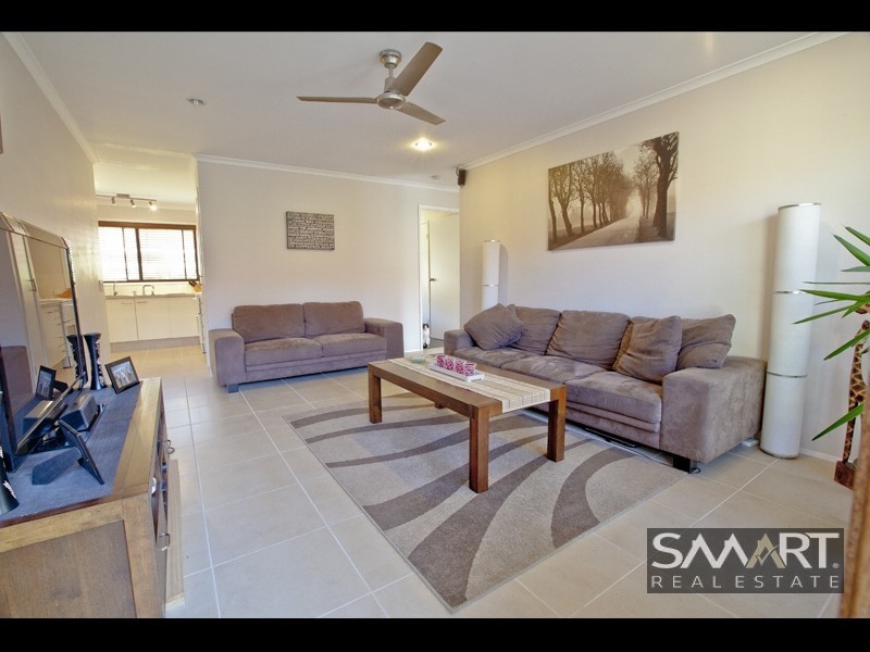 1/91 Olsen Avenue, Labrador QLD 4215
