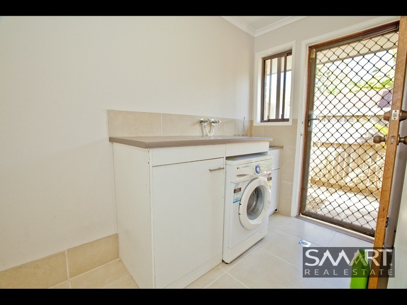 1/91 Olsen Avenue, Labrador QLD 4215
