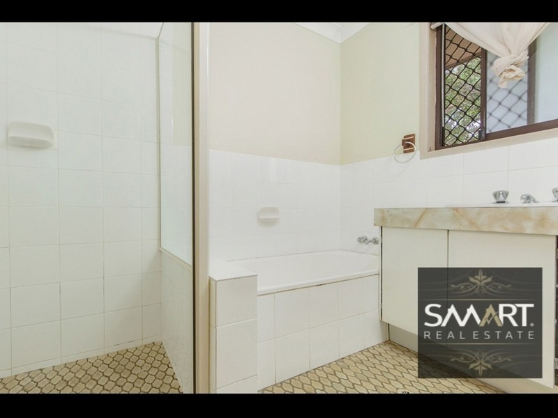 2/57 Bundall Road, Bundall QLD 4217