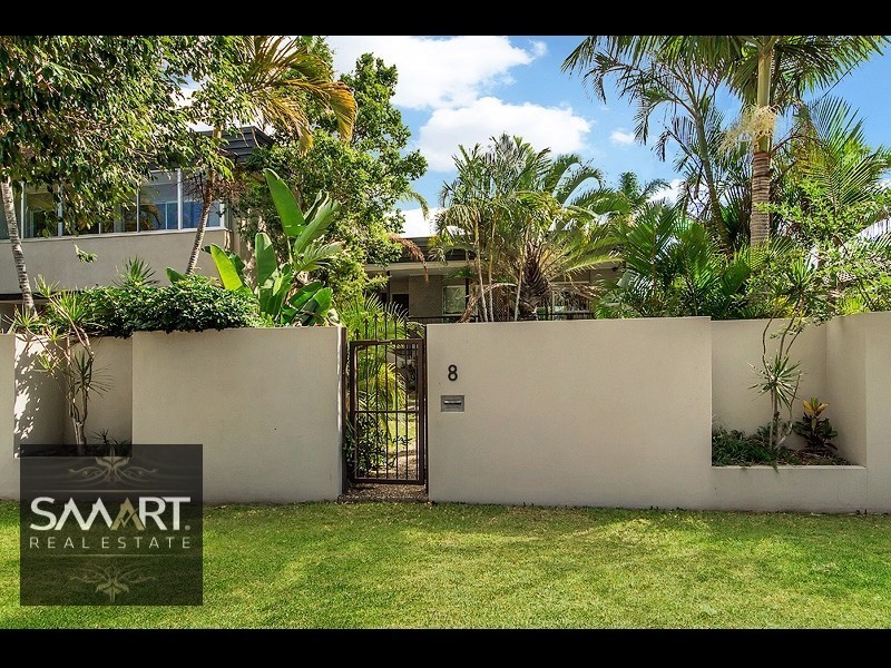 8 Gibraltar Drive, Isle Of Capri QLD 4217