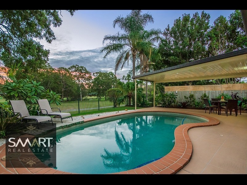 2 Midvale Place, Helensvale QLD 4212