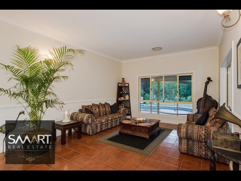 2 Midvale Place, Helensvale QLD 4212