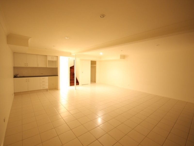 35/2 Ridgeline Way, Highland Park QLD 4211