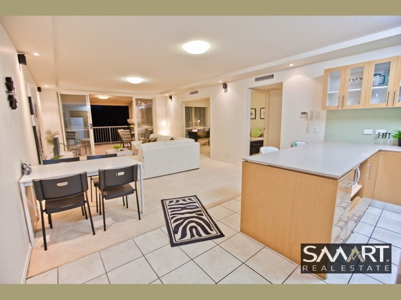 8429 Magnolia Dr East, Hope Island QLD 4212