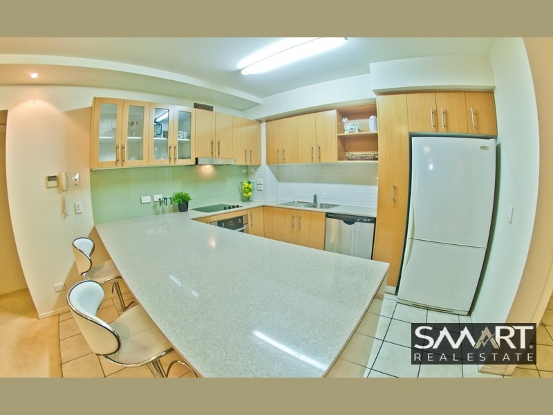 8429 Magnolia Dr East, Hope Island QLD 4212