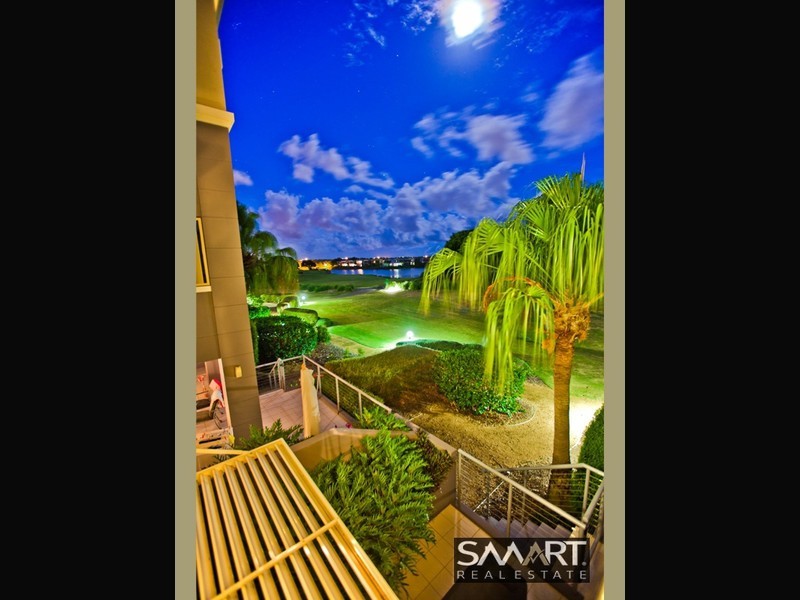 8429 Magnolia Dr East, Hope Island QLD 4212