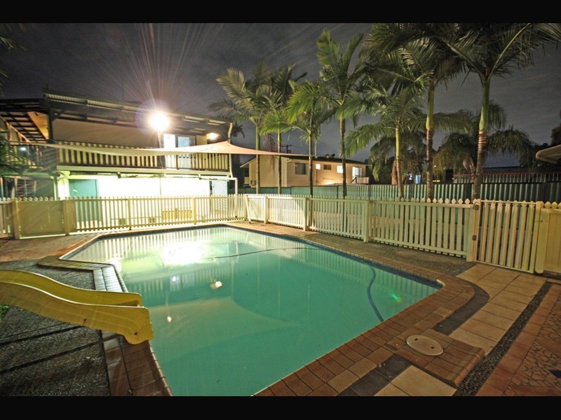 8 Onslow Street, Nerang QLD 4211