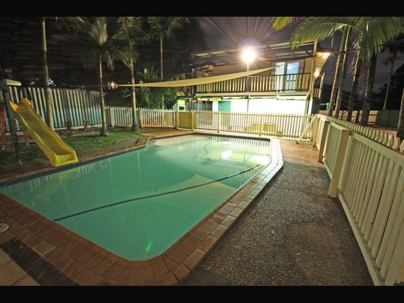 8 Onslow Street, Nerang QLD 4211