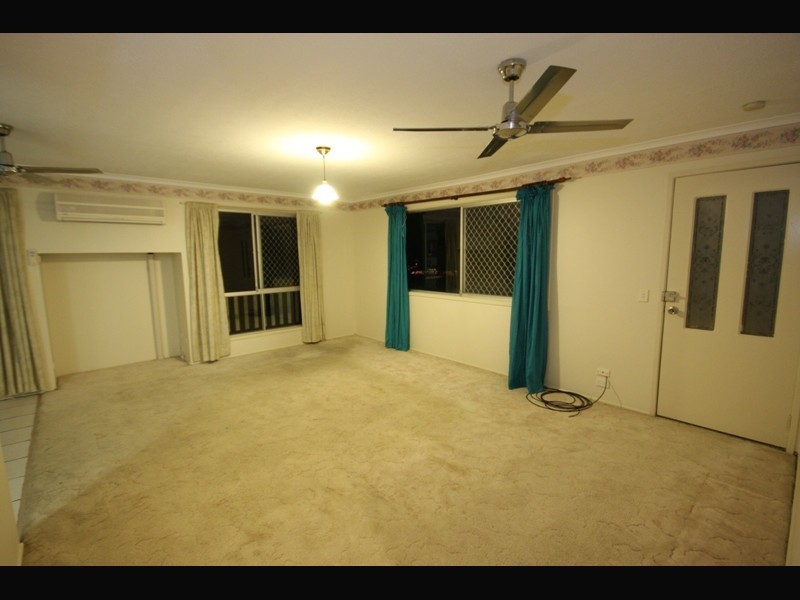 8 Onslow Street, Nerang QLD 4211