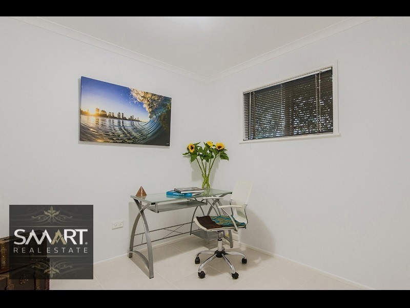 1/11 Darrambal Street, Chevron Island QLD 4217