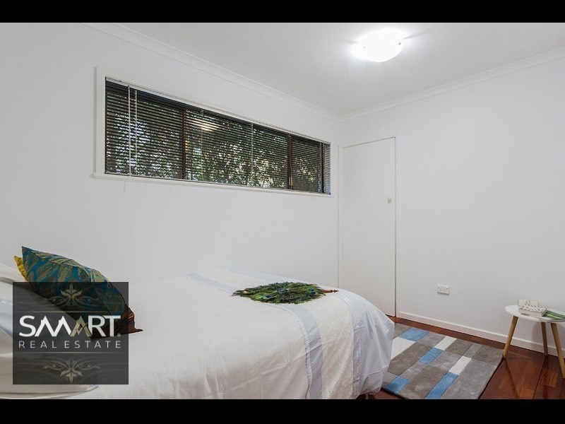 1/11 Darrambal Street, Chevron Island QLD 4217