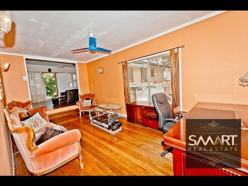 85 Pohlman Street, Southport QLD 4215