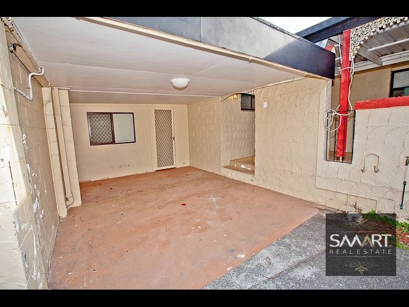 12 Berringa Court, Ashmore QLD 4214