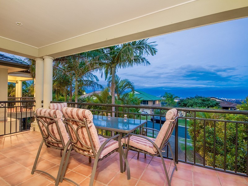 119 Armstrong Way, Highland Park QLD 4211