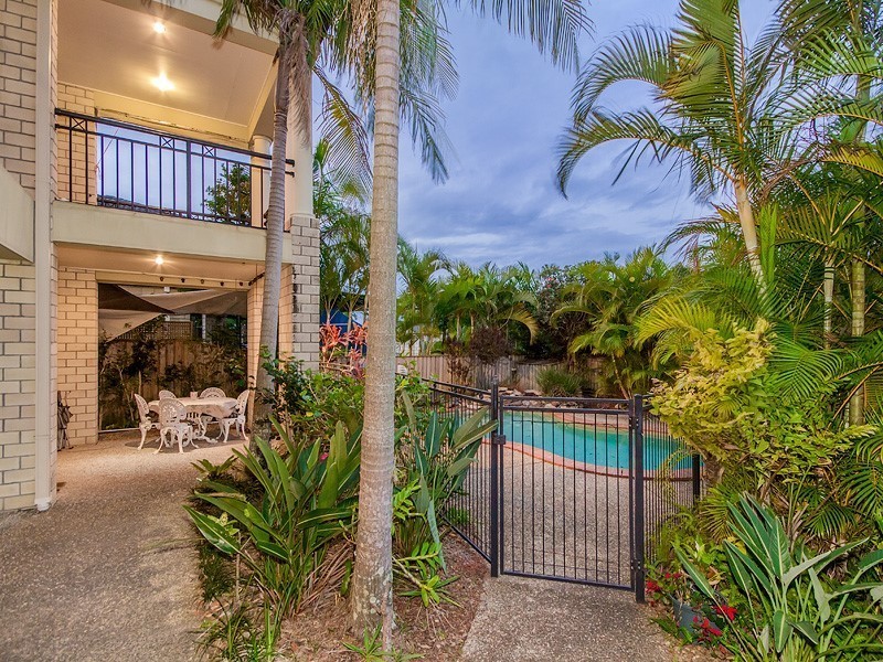 119 Armstrong Way, Highland Park QLD 4211
