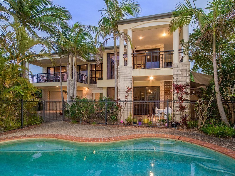 119 Armstrong Way, Highland Park QLD 4211