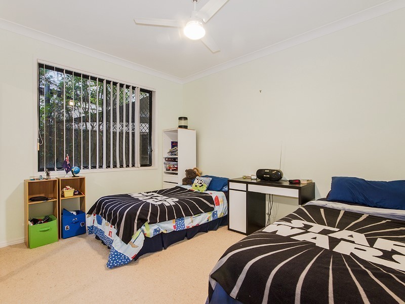 119 Armstrong Way, Highland Park QLD 4211