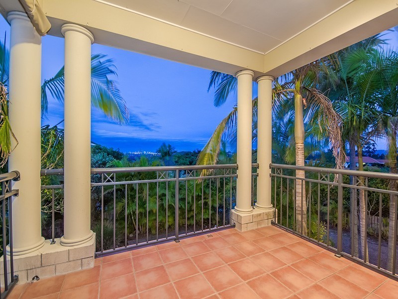 119 Armstrong Way, Highland Park QLD 4211