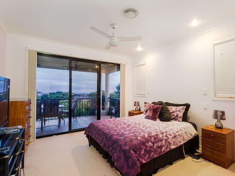 119 Armstrong Way, Highland Park QLD 4211