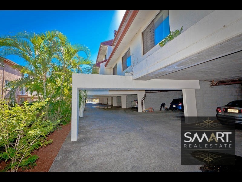 19/21 Huth Street, Labrador QLD 4215