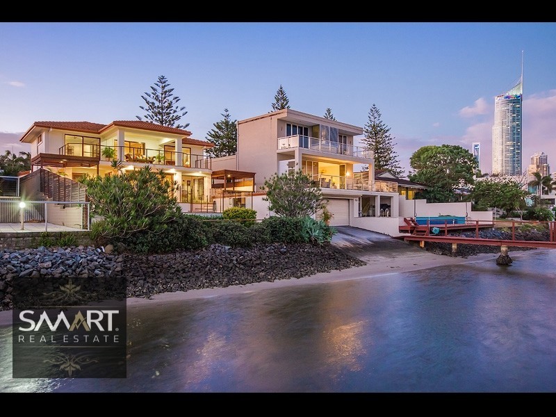 60 Amalfi Drive, Isle Of Capri QLD 4217