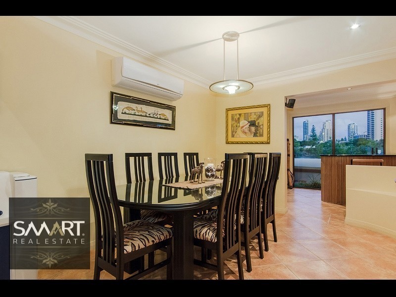 60 Amalfi Drive, Isle Of Capri QLD 4217