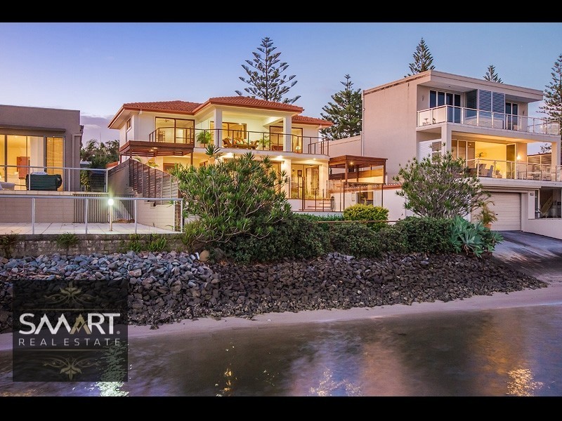 60 Amalfi Drive, Isle Of Capri QLD 4217