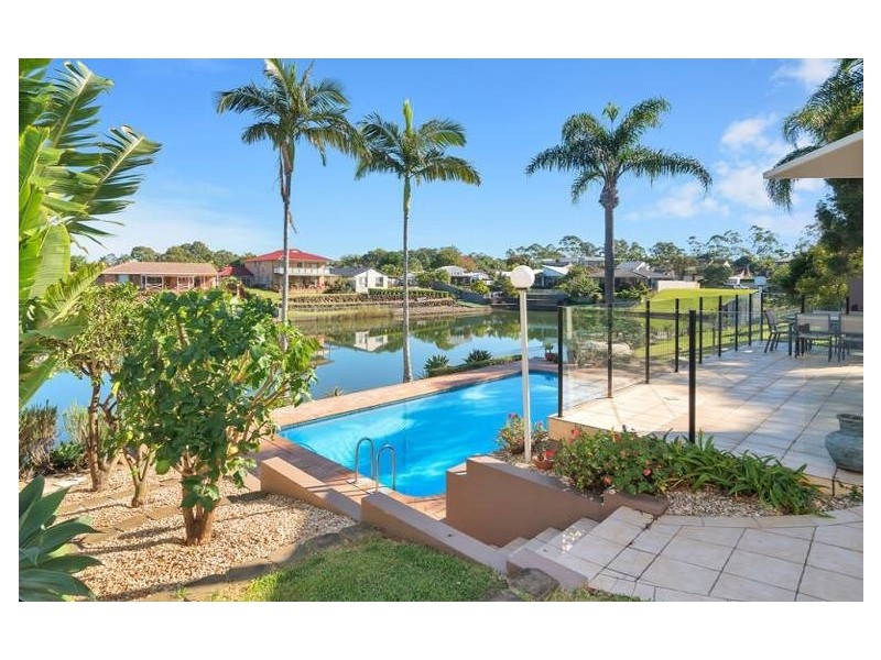 371 Benowa Road, Benowa Waters QLD 4217