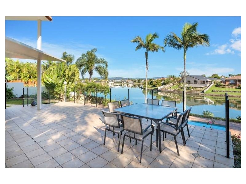 371 Benowa Road, Benowa Waters QLD 4217