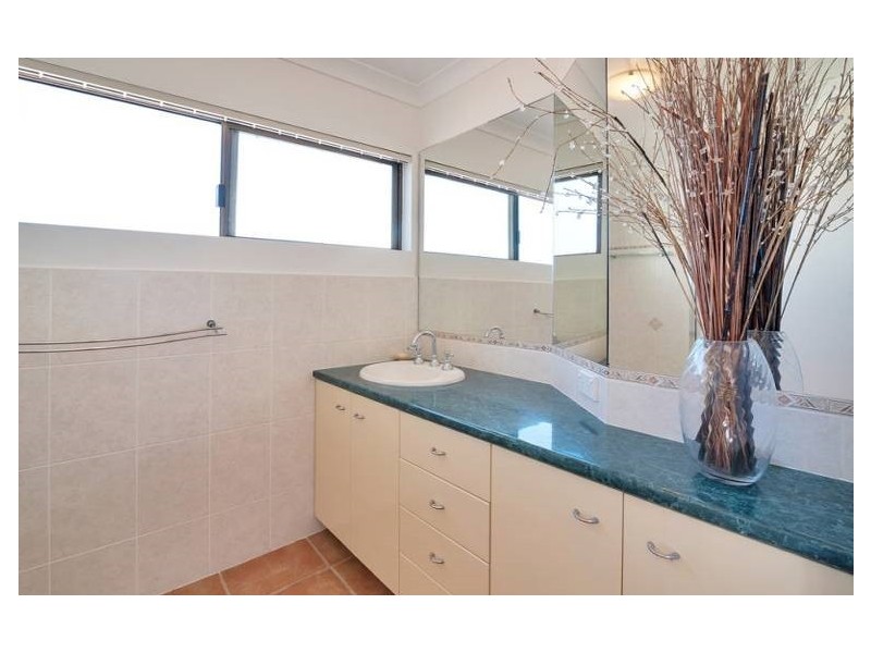 371 Benowa Road, Benowa Waters QLD 4217