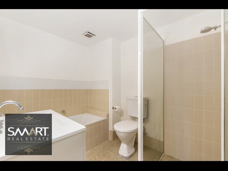 303/3 Oak Avenue, Surfers Paradise QLD 4217