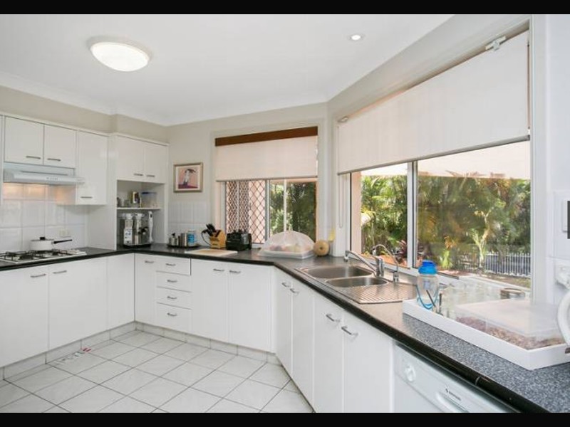 14/40 Cotlew Street E, Southport QLD 4215