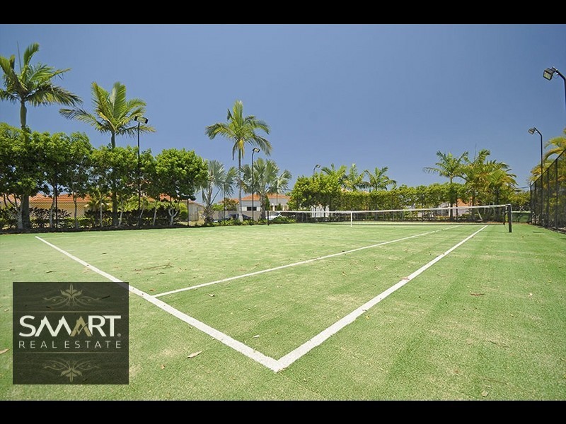 14/40 Cotlew Street E, Southport QLD 4215