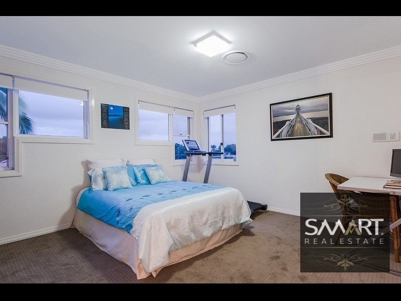 96 Cabana Boulevard, Benowa Waters QLD 4217