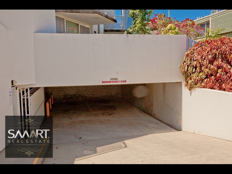 5/15 Weemala Street, Chevron Island QLD 4217