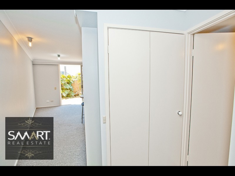 5/15 Weemala Street, Chevron Island QLD 4217