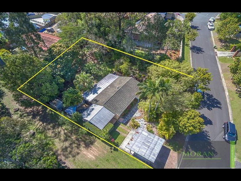 43 Whitian Drive, Carrara QLD 4211