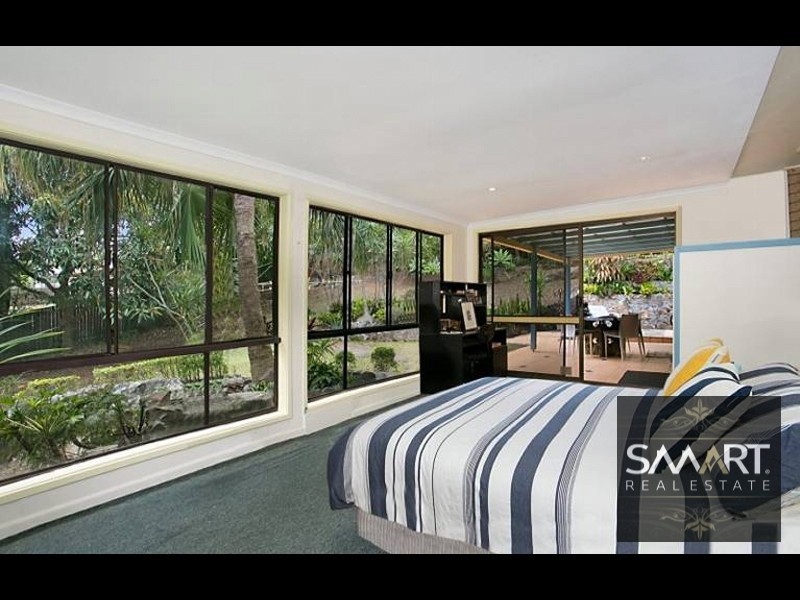 43 Whitian Drive, Carrara QLD 4211