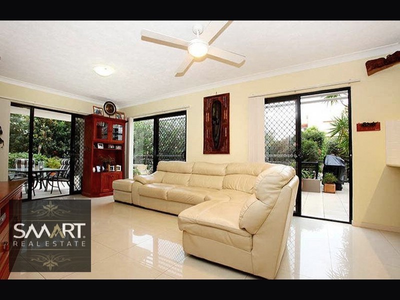 4/24-26 Parker Street, Labrador QLD 4215