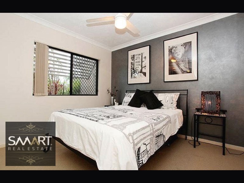 4/24-26 Parker Street, Labrador QLD 4215