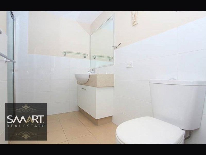 4/24-26 Parker Street, Labrador QLD 4215