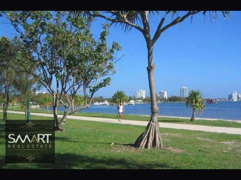 4/24-26 Parker Street, Labrador QLD 4215