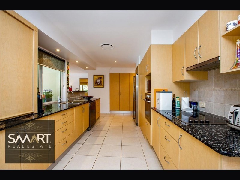 20 Buccaneer Court, Paradise Waters QLD 4217